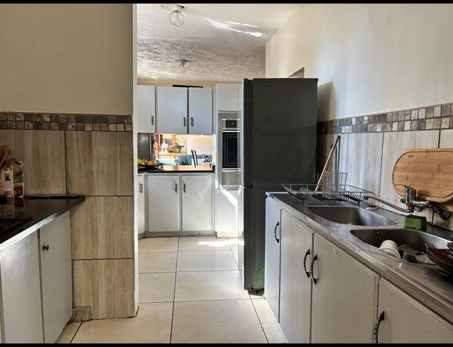 4 BEDROOM TOWNHOUSE FOR SALE IN ARCADIA